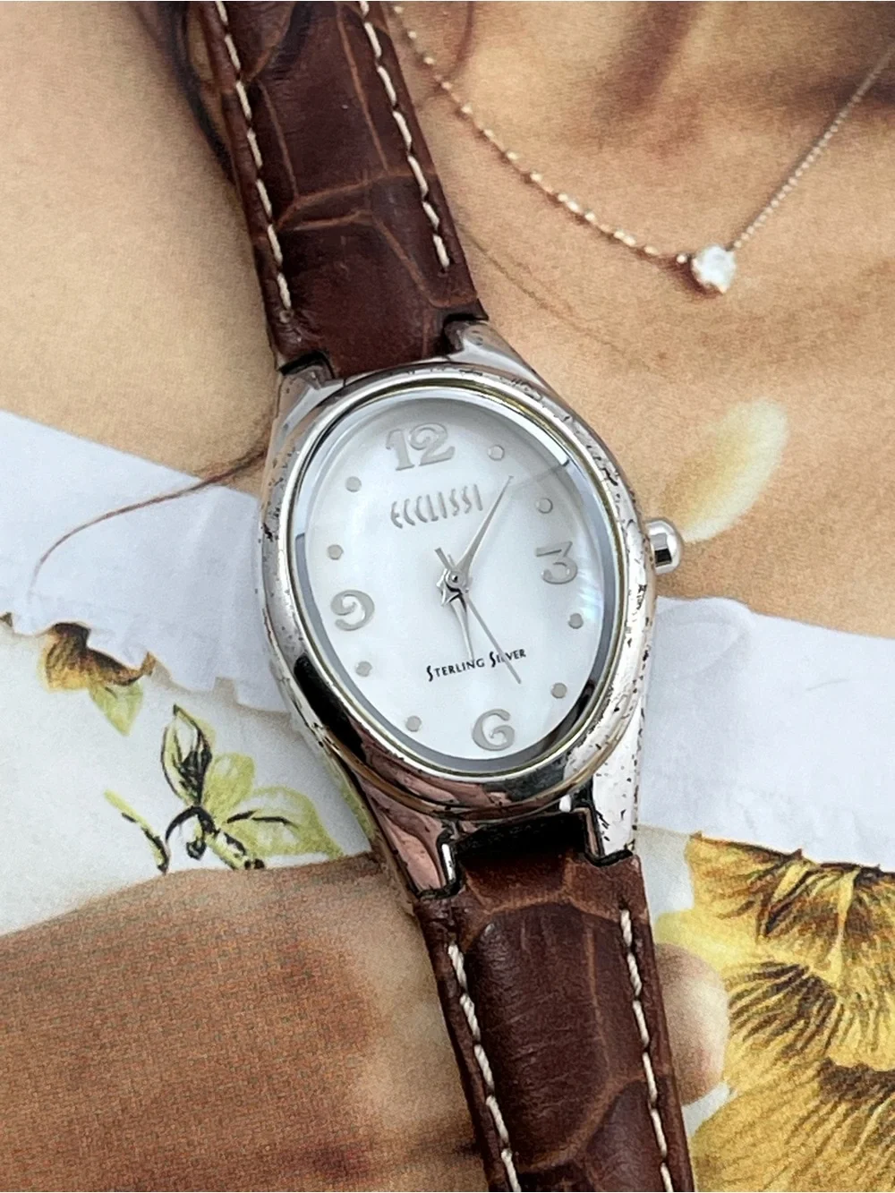 925 Sterling Silver Watch Case Space Age Analog Wrist Watch Mother of Pearl